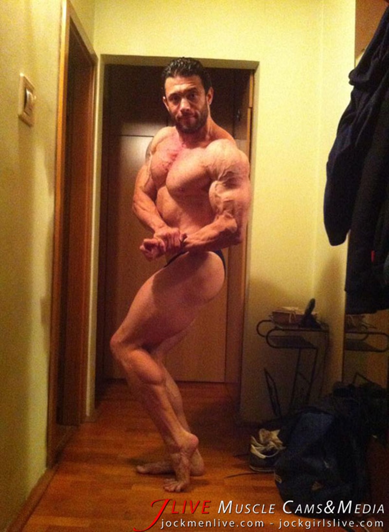 jockmenlive-jock-men-live-muscle-show-steve-bulk-massive-muscle-bodybuilder-naked-muscleman-huge-arms-lats-ripped-abs-004-gay-porn-sex-gallery-pics-video-photo